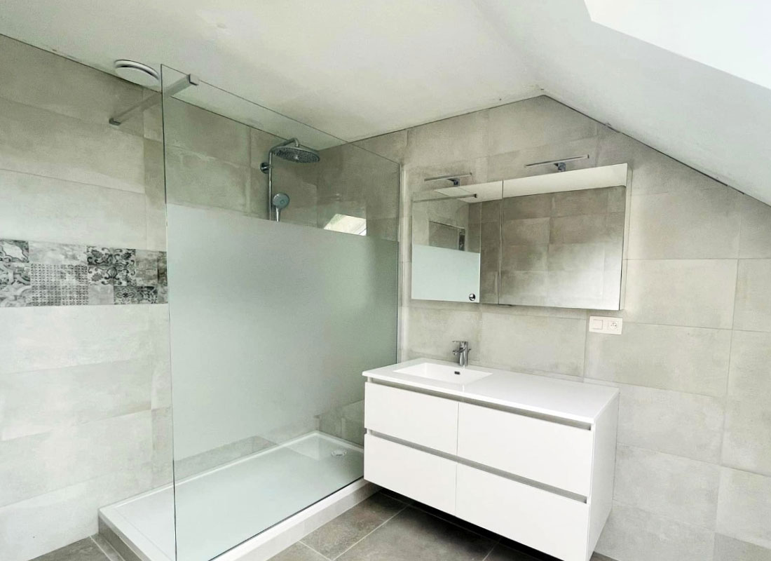 renovation de salle de bain a liege avec douche italienne